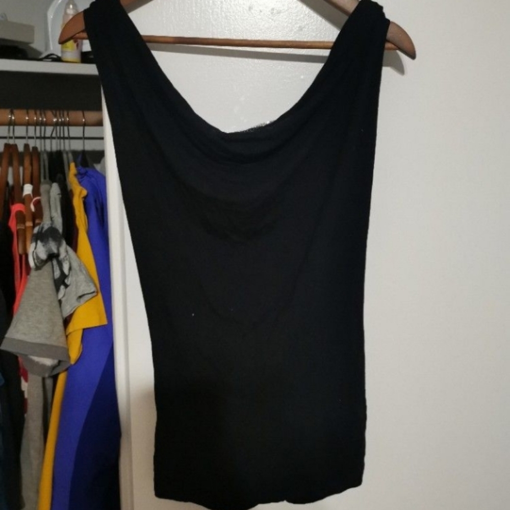 Bay, 12, Black